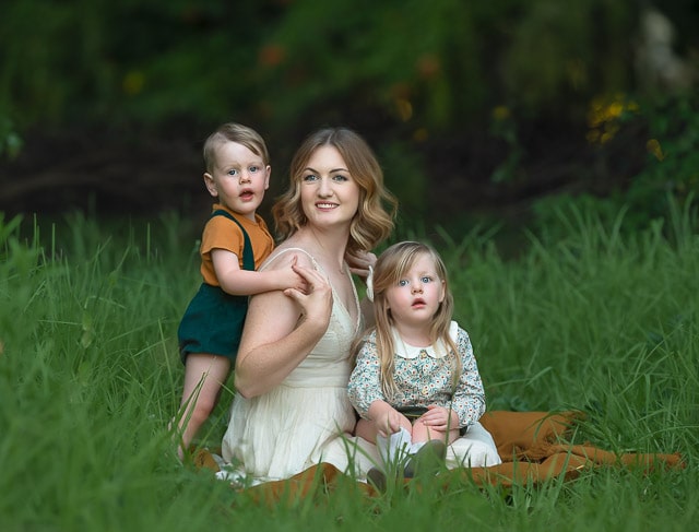 Perth mum with her toddlers during family photo session